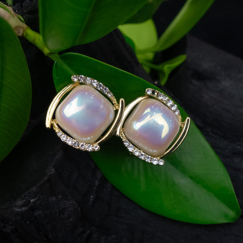 Opulent Pearl Elegance Earrings - D37